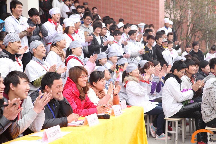 掌声阵阵，这节目太精彩了