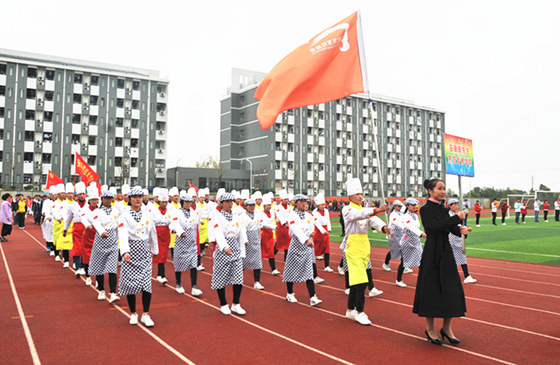 新站区高教基地田径运动会 新东方闪亮全场